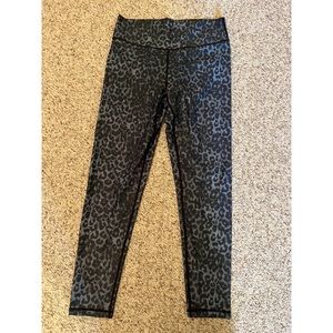 Zyia Active Stone Leopard Scrunchy Light N Luxe